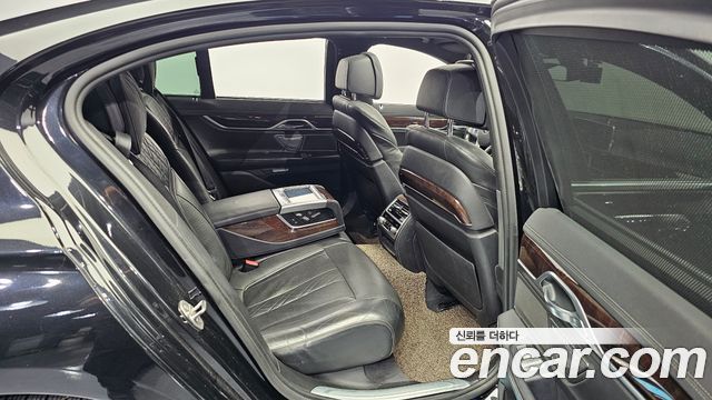 BMW 7-Series 730d xDrive