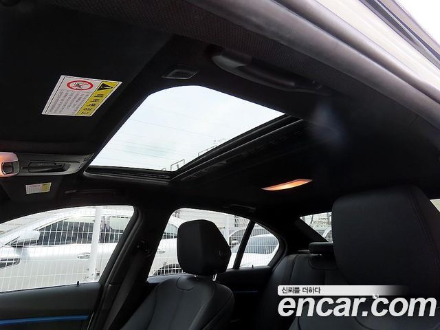 BMW 3-Series 320i M Sport