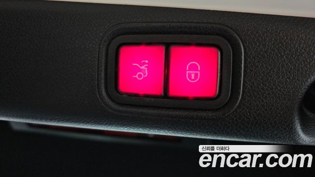 Mercedes-Benz E-Class E220d Avantgarde