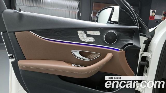 Mercedes-Benz E-Class E220d Avantgarde