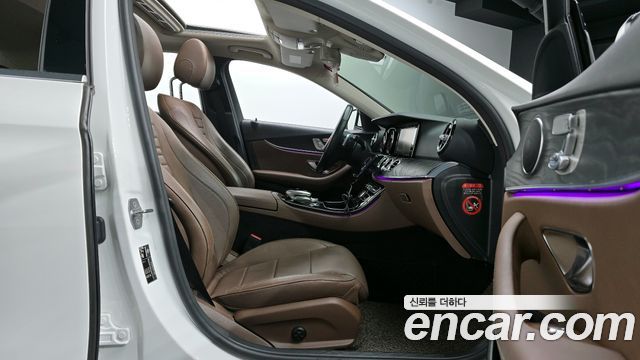 Mercedes-Benz E-Class E220d Avantgarde