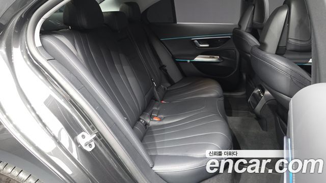 Mercedes-Benz E-Class E200 Avantgarde
