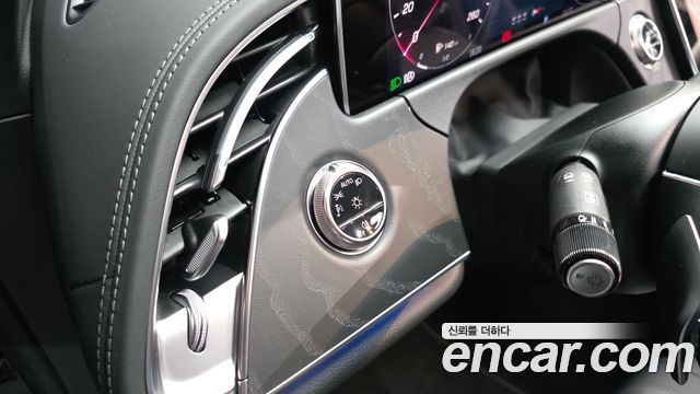 Mercedes-Benz E-Class E200 Avantgarde