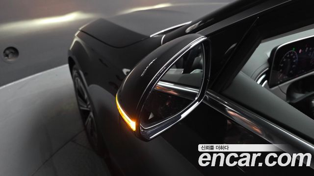Mercedes-Benz E-Class E200 Avantgarde