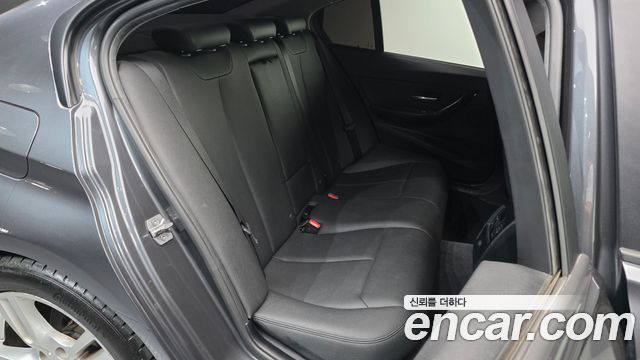 BMW 3-Series 320d
