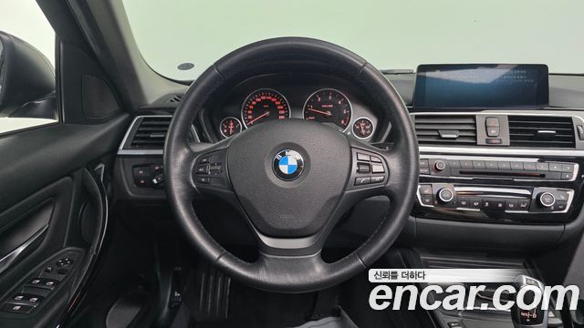 BMW 3-Series 320d