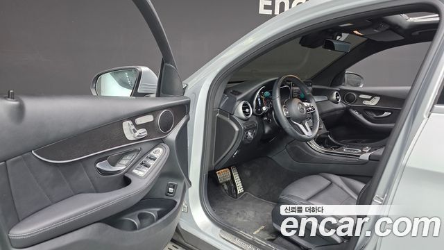 Mercedes-Benz GLC-Class GCL300 4MATIC Coupe