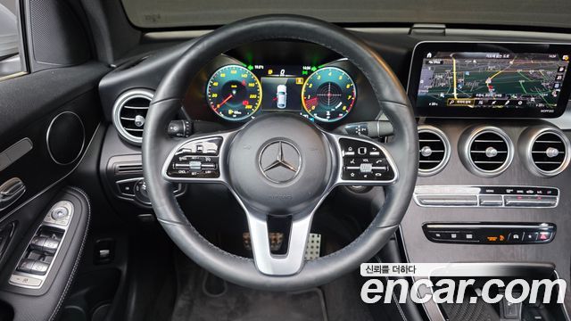 Mercedes-Benz GLC-Class GCL300 4MATIC Coupe