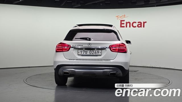 Mercedes-Benz GLA-Class GLA200 d