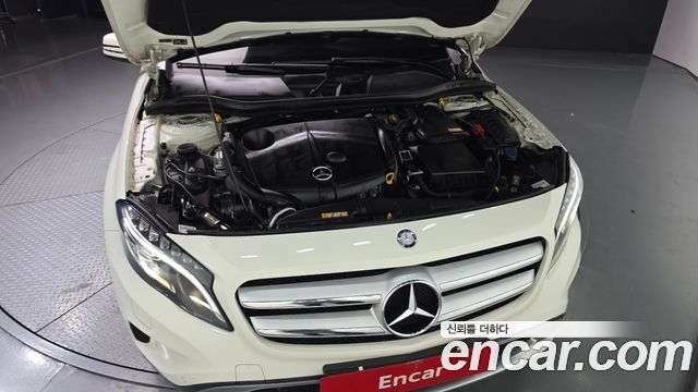 Mercedes-Benz GLA-Class GLA200 d