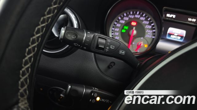 Mercedes-Benz GLA-Class GLA200 d