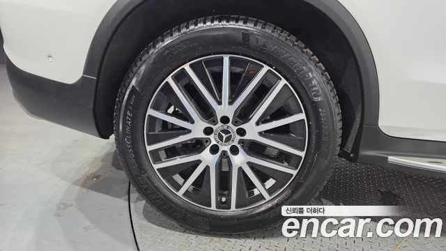 Mercedes-Benz GLC-Class GLC300 4MATIC
