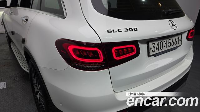 Mercedes-Benz GLC-Class GLC300 4MATIC