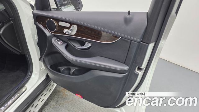 Mercedes-Benz GLC-Class GLC300 4MATIC