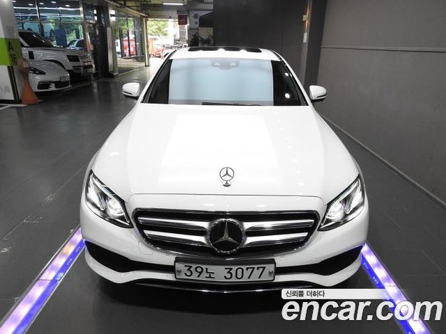 Mercedes-Benz E-Class E300 AV Intelligent Drive
