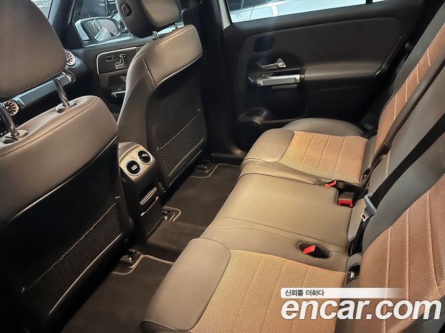 Mercedes-Benz EQB EQB300 4MATIC