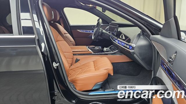 BMW 7-Series 740i xDrive M Sport