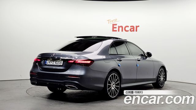 Mercedes-Benz E-Class E350 4MATIC AMG Line