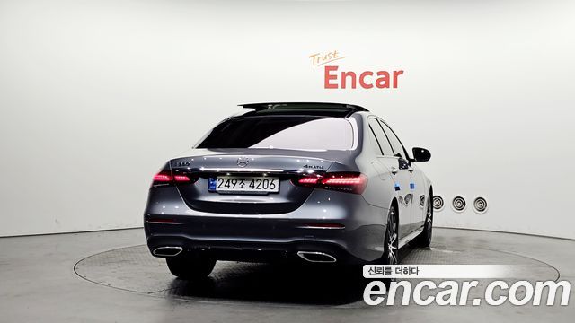 Mercedes-Benz E-Class E350 4MATIC AMG Line