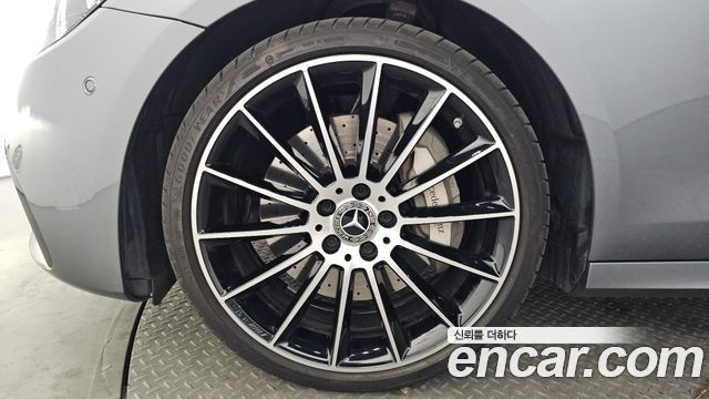 Mercedes-Benz E-Class E350 4MATIC AMG Line
