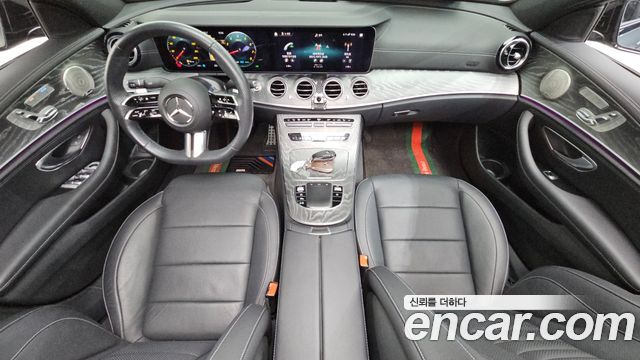 Mercedes-Benz E-Class E350 4MATIC AMG Line