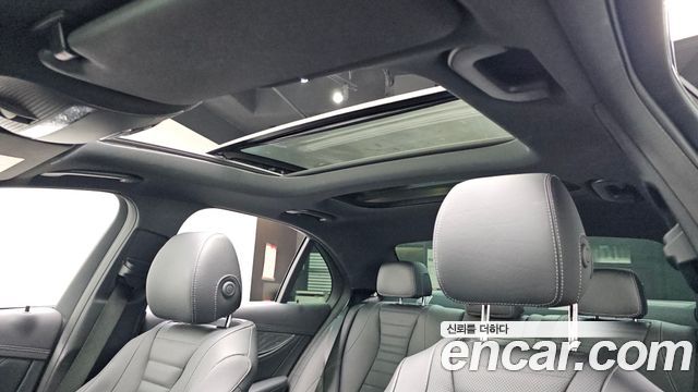 Mercedes-Benz E-Class E350 4MATIC AMG Line