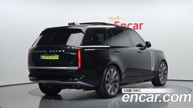 Land Rover Range Rover P530 Autobiography Long Wheel Base