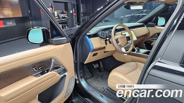 Land Rover Range Rover P530 Autobiography Long Wheel Base