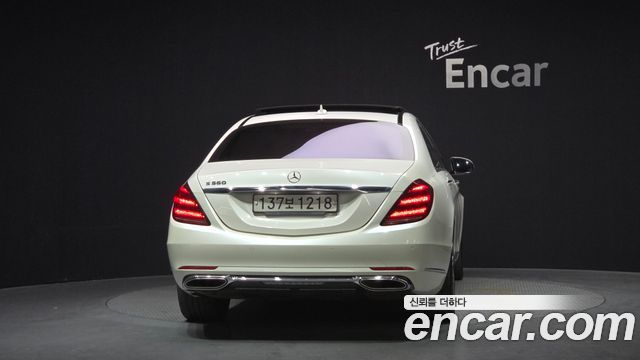 Mercedes-Benz S-Class S560L