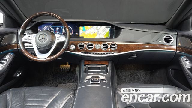 Mercedes-Benz S-Class S560L