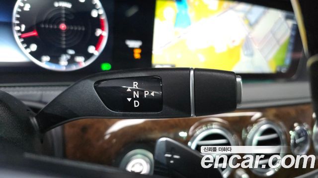 Mercedes-Benz S-Class S560L
