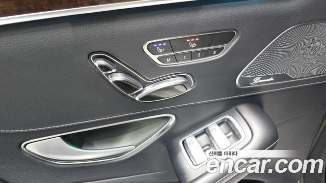 Mercedes-Benz S-Class S560L
