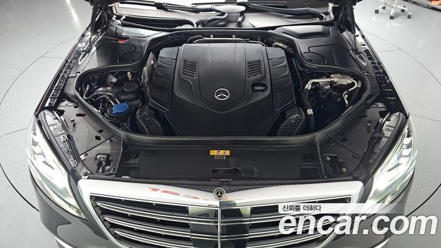 Mercedes-Benz S-Class S560L 4MATIC