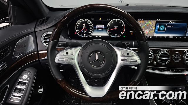 Mercedes-Benz S-Class S560L 4MATIC