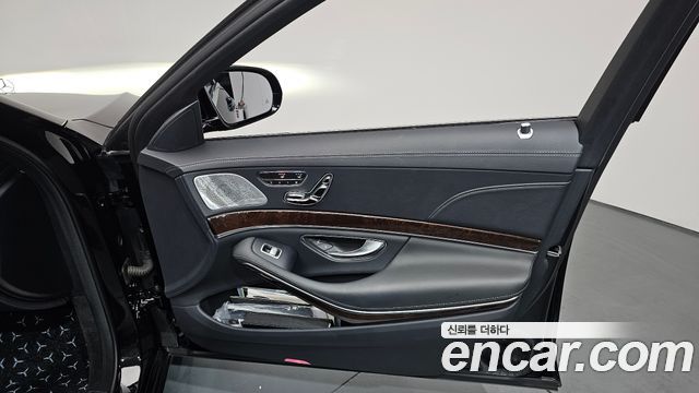 Mercedes-Benz S-Class S560L 4MATIC