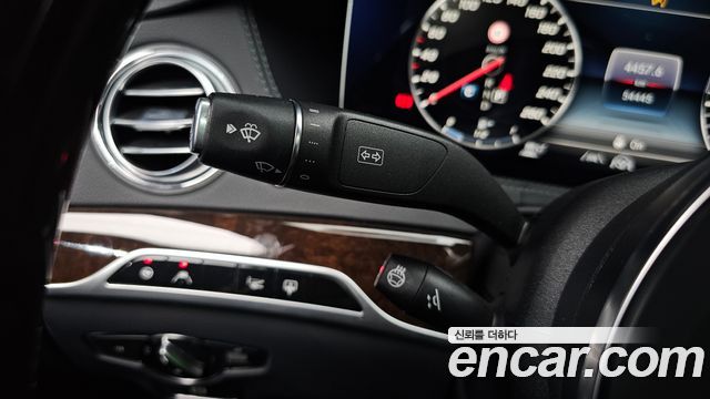 Mercedes-Benz S-Class S560L 4MATIC