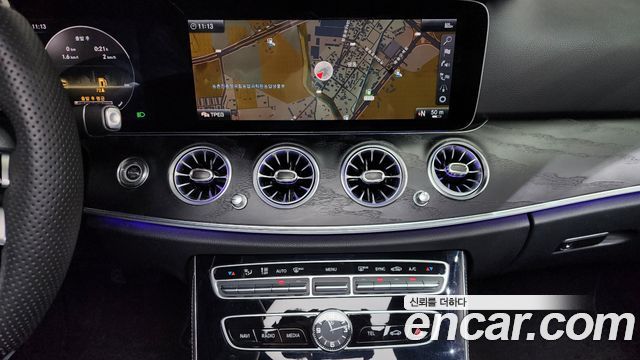 Mercedes-Benz E-Class E300 4MATIC Avnatgarde