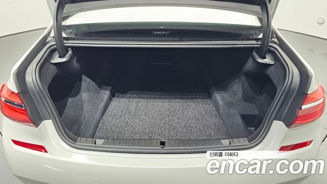 BMW 7-Series 730Ld xDrive M Sport