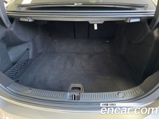 Mercedes-Benz E-Class E350 4MATIC AMG Line Edition