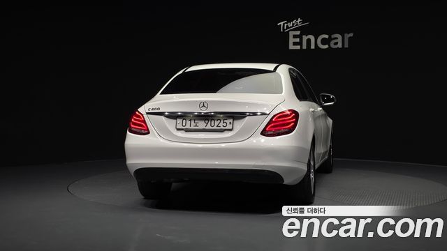 Mercedes-Benz C-Class C200
