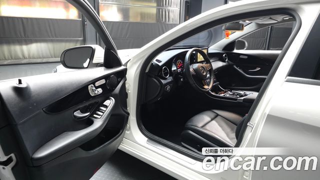 Mercedes-Benz C-Class C200