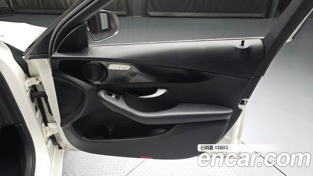 Mercedes-Benz C-Class C200