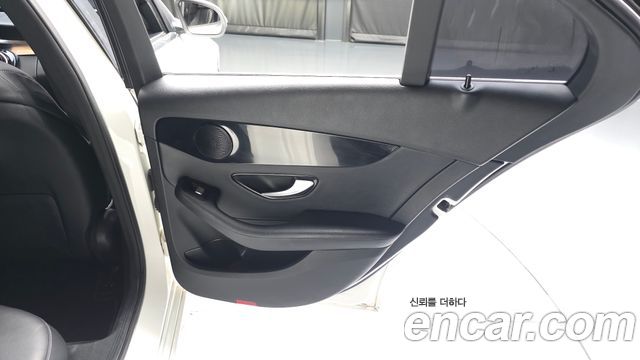 Mercedes-Benz C-Class C200