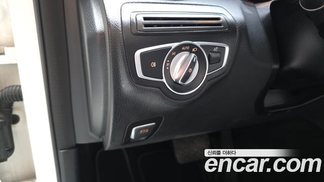 Mercedes-Benz C-Class C200