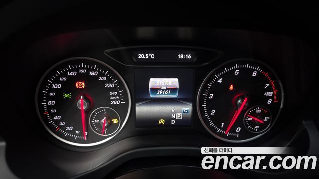 Mercedes-Benz A-Class A200