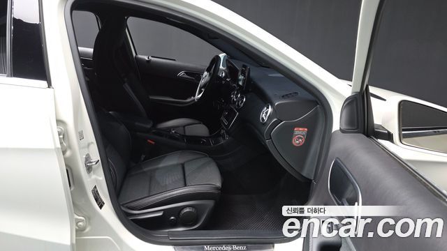 Mercedes-Benz A-Class A200