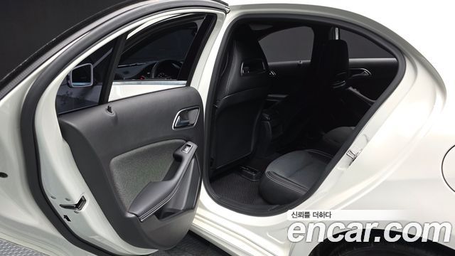 Mercedes-Benz A-Class A200