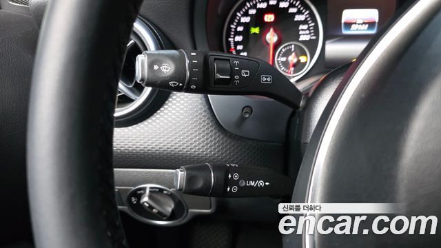 Mercedes-Benz A-Class A200