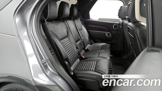 Land Rover Discovery 3.0 TD6 HSE Luxury