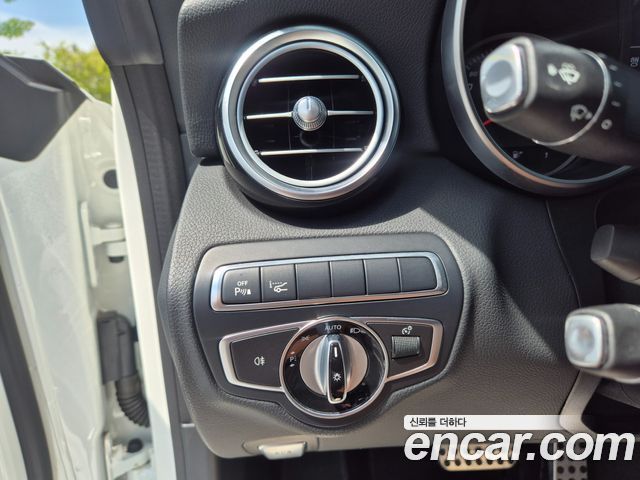 Mercedes-Benz C-Class C200 Cabriolet